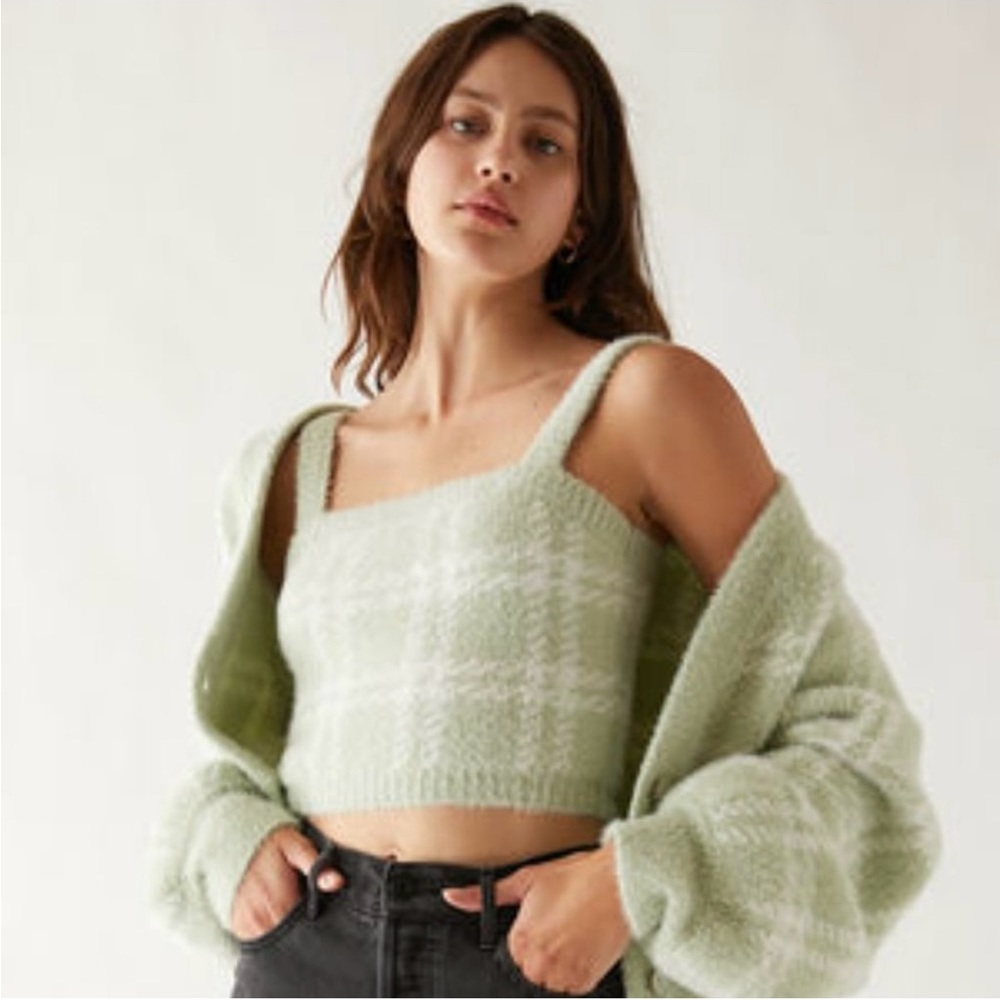 NEW Kendall & Kylie Fuzzy Square Neck Sage
Tank Top Size Small